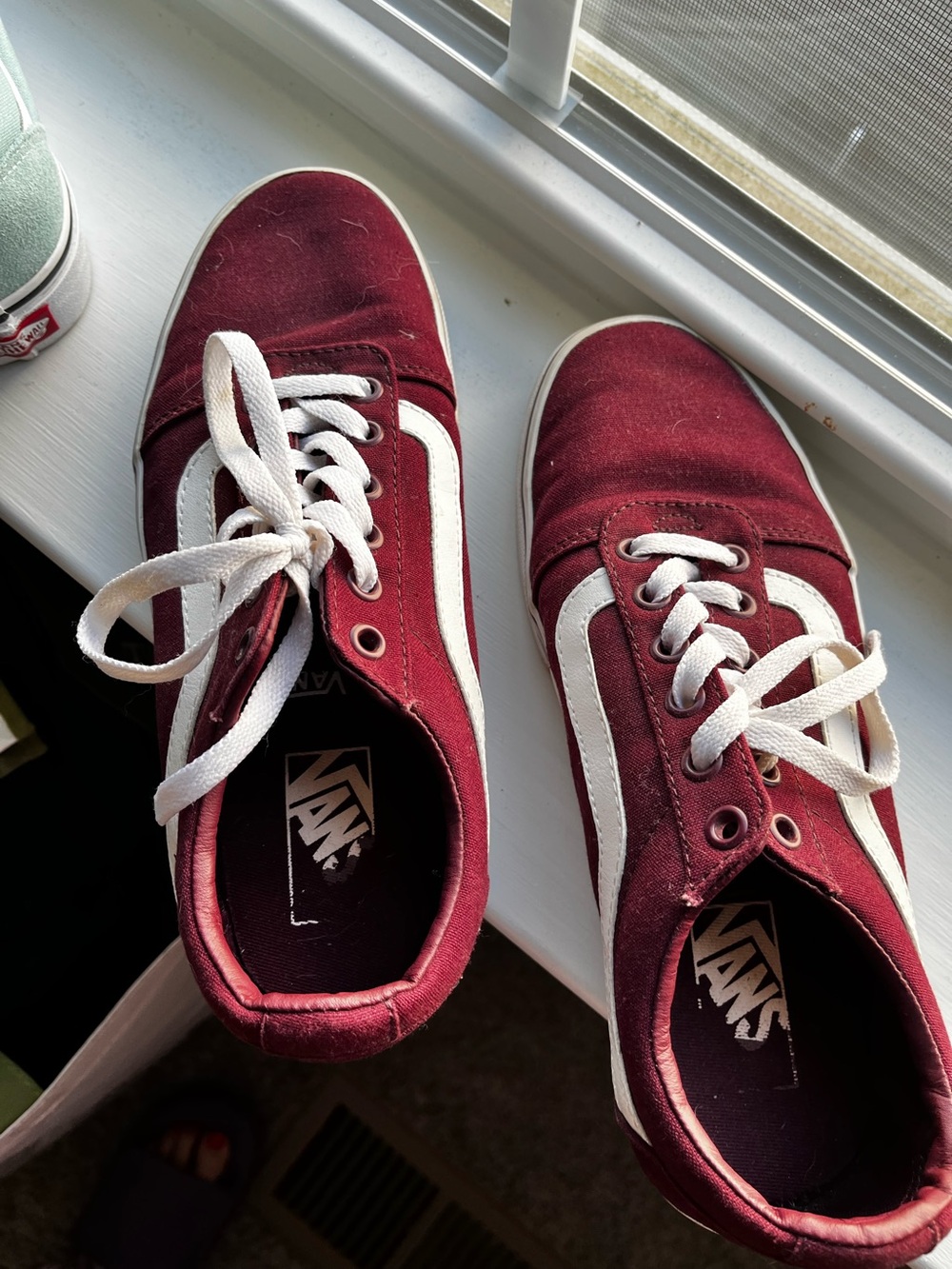 Vans Maroon Low-Top Sneakers with White Side Stripe